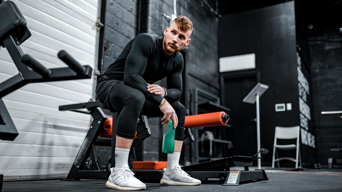 Photo shoot with professional body builder @CrowterSix -Instagram | Shot on Lumix S1 + Sigma 35mm L Mount F/1.4

Photo by @VisualsByRoyalZ
Model: @CrowterSix

Please tag both of us if you use this photo on social media! :)